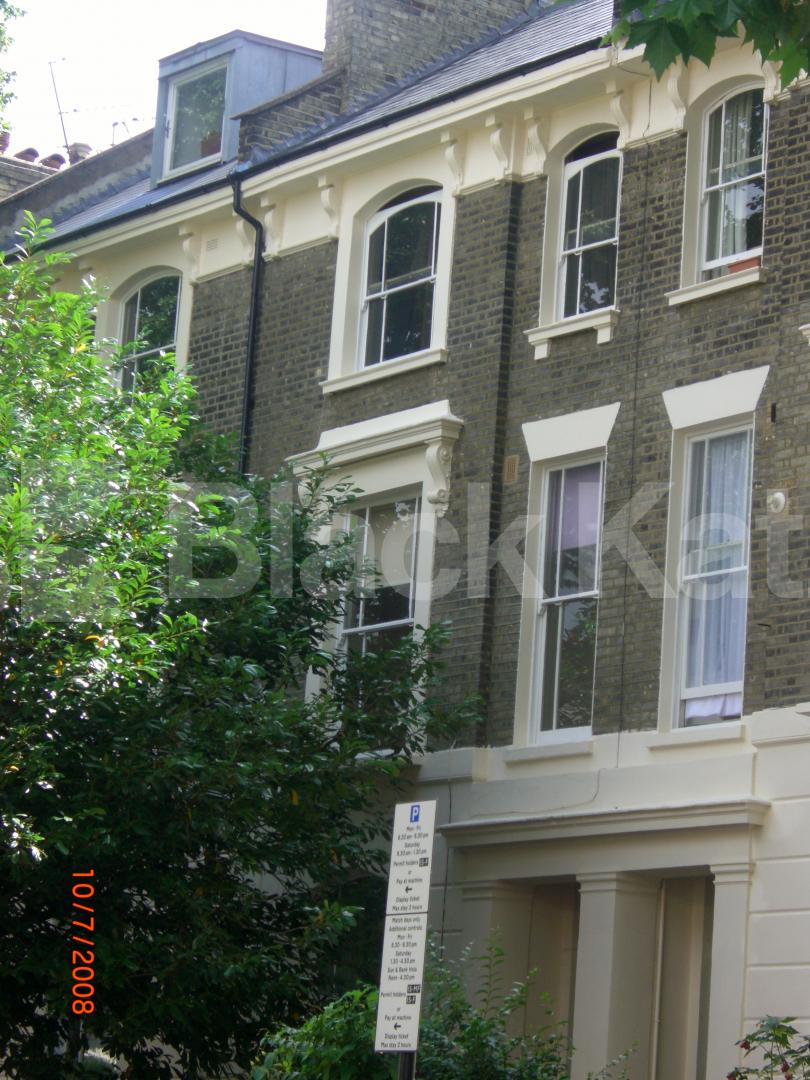 			MUST SEE!, 2 Bedroom, 1 bath, 1 reception Flat			 Loraine Road, Holloway